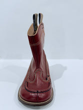 Load image into Gallery viewer, Vintage Buster Brown Boots

