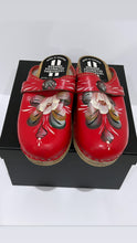 Load image into Gallery viewer, Children’s Sven Hand painted Clogs
