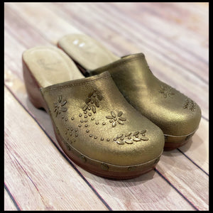 Gold leaf Clogs