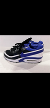 Load image into Gallery viewer, Vintage Nike Air Max
