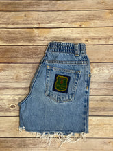 Load image into Gallery viewer, Gap Denim Shorts
