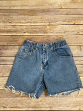 Load image into Gallery viewer, Gap Denim Shorts
