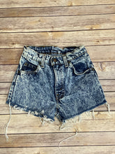 Load image into Gallery viewer, Vintage Levi Denim Shorts
