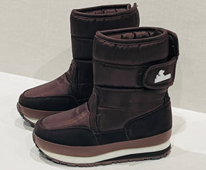 Vintage Rubber Duck Snow Boots